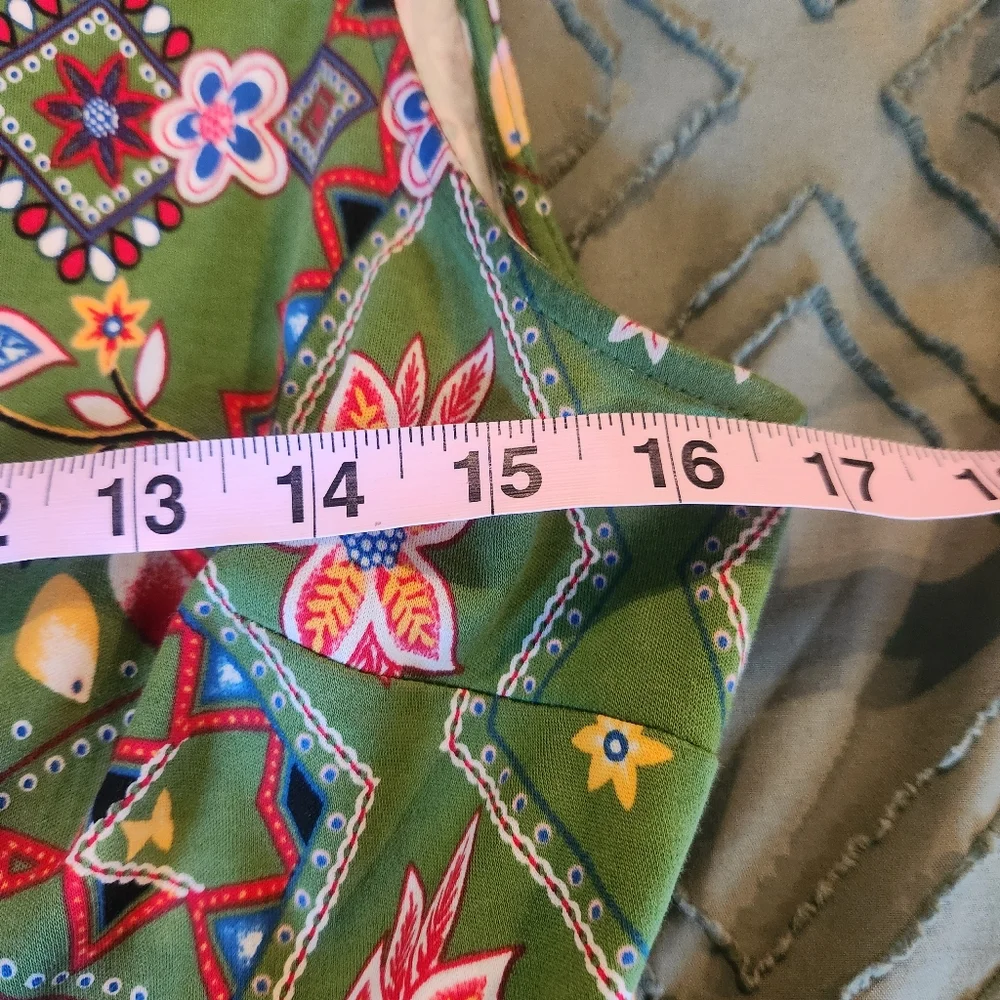New York and Company green, red, blue, white sleeveless floral dress. Si… - Picture 10 of 11